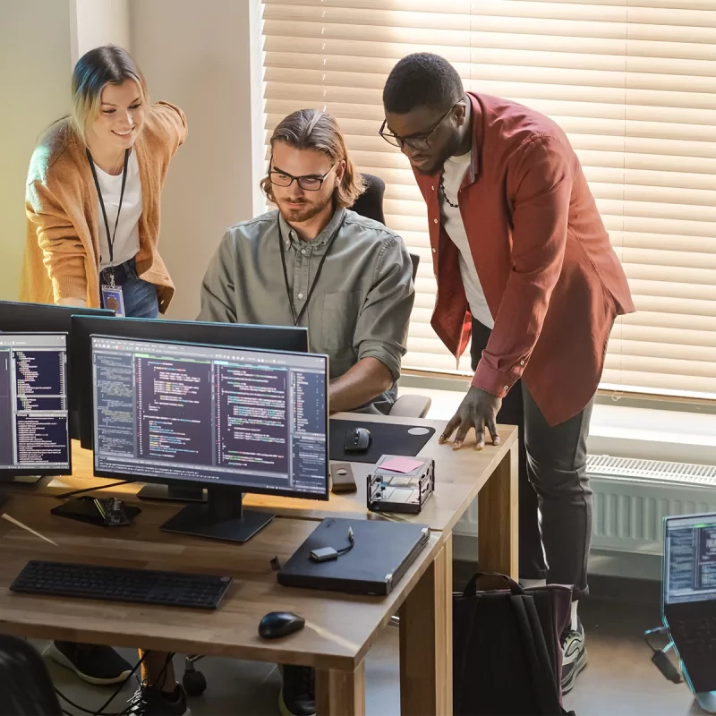 3 techniciens échange